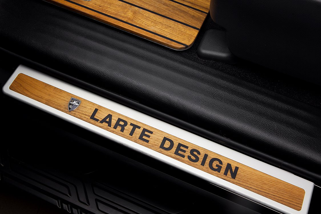Eri automerkkeihin Larte Design osia