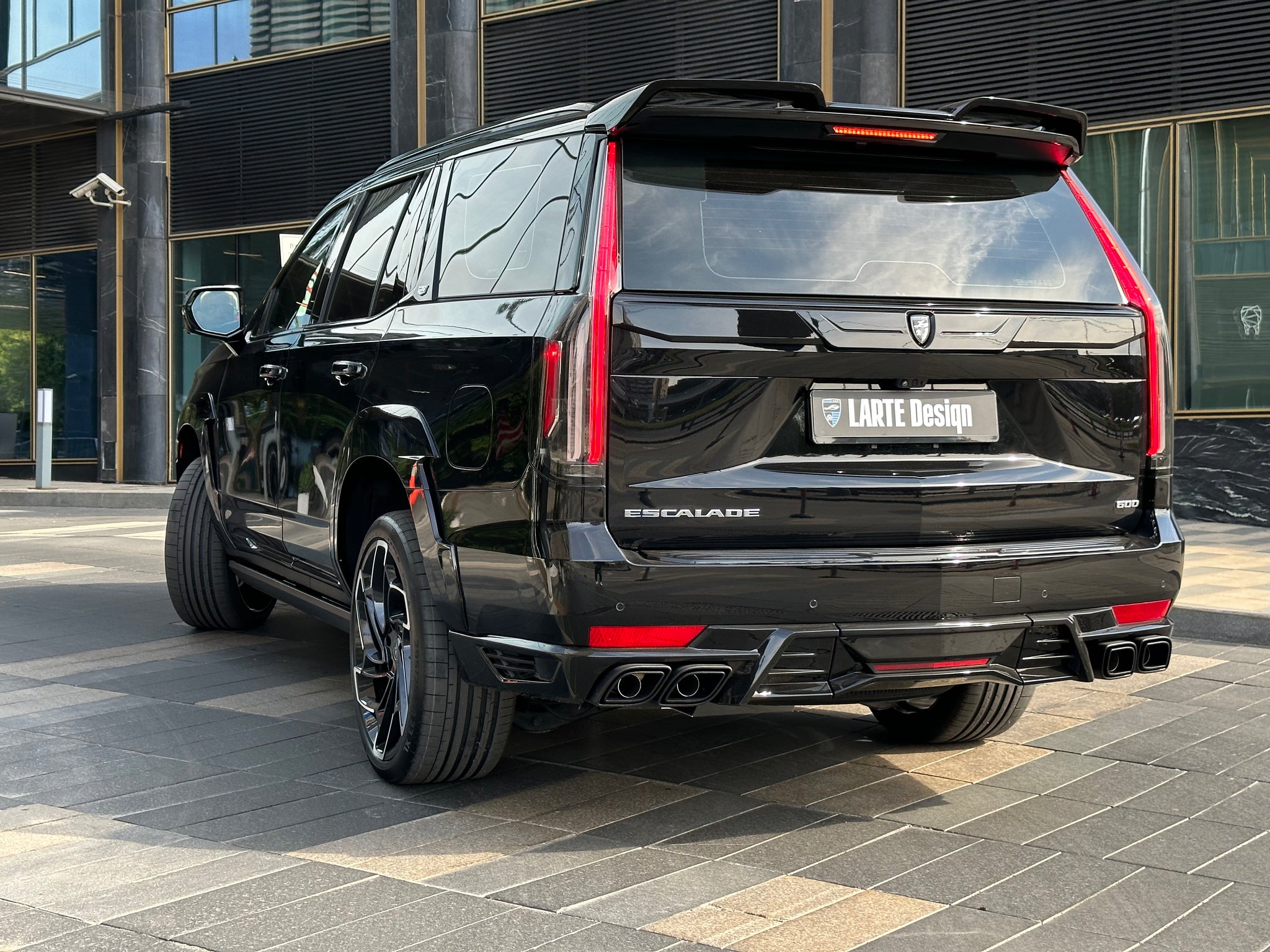 Larte Cadillac