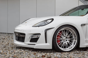 FAB Panamera Widebody perustuu Porsche Panameraan
