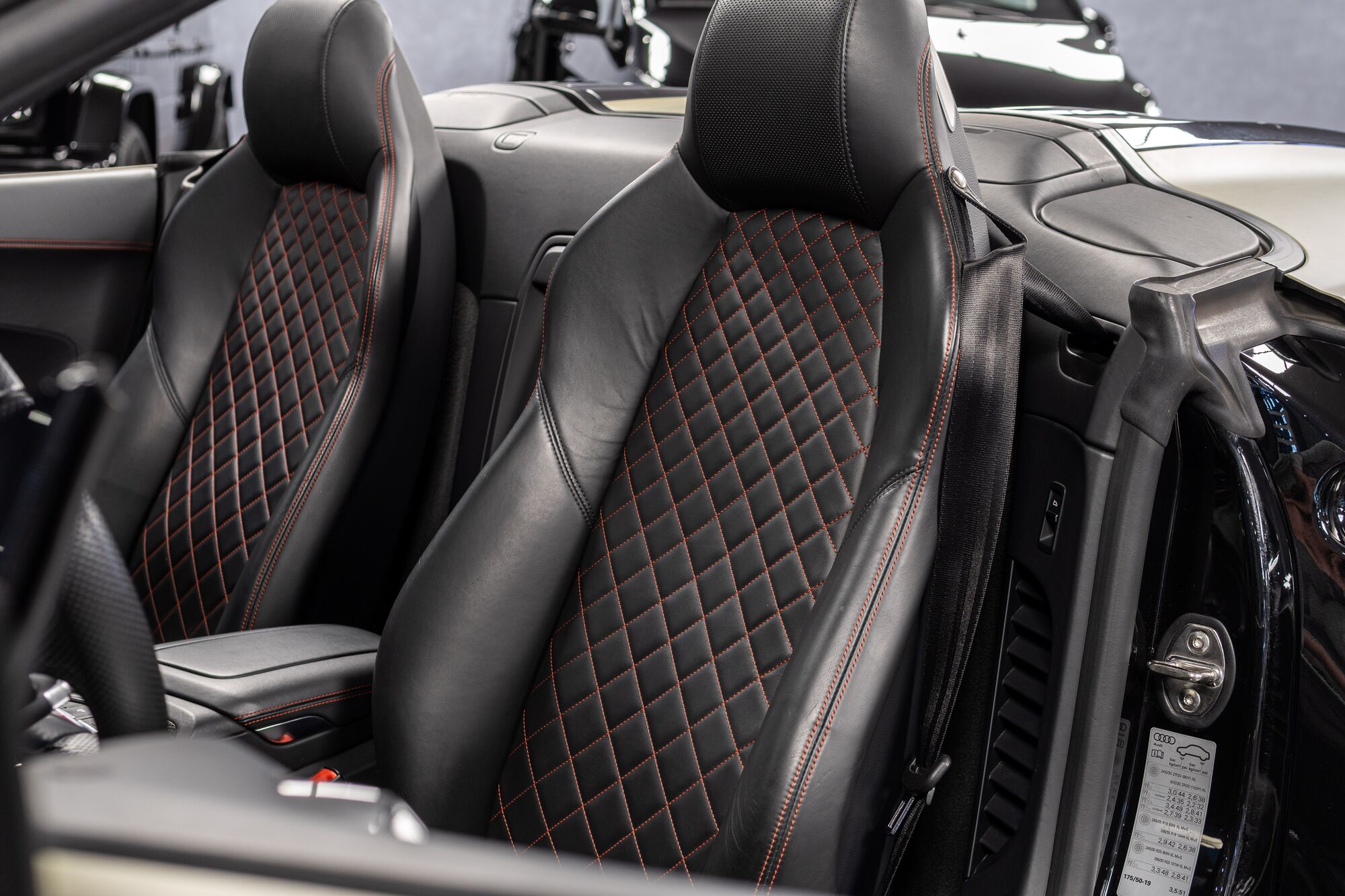 AUDI R8 SPYDER CABRIO, powercarfinland@gmail.com