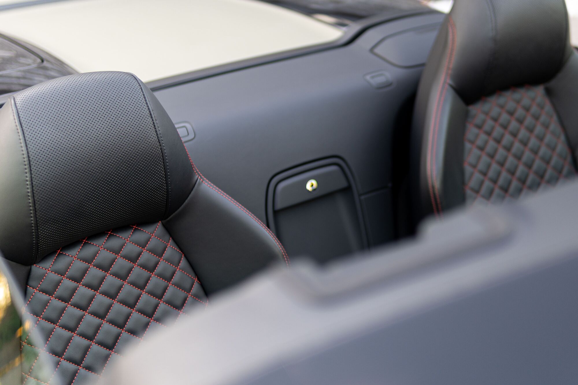 AUDI R8 SPYDER CABRIO, powercarfinland@gmail.com