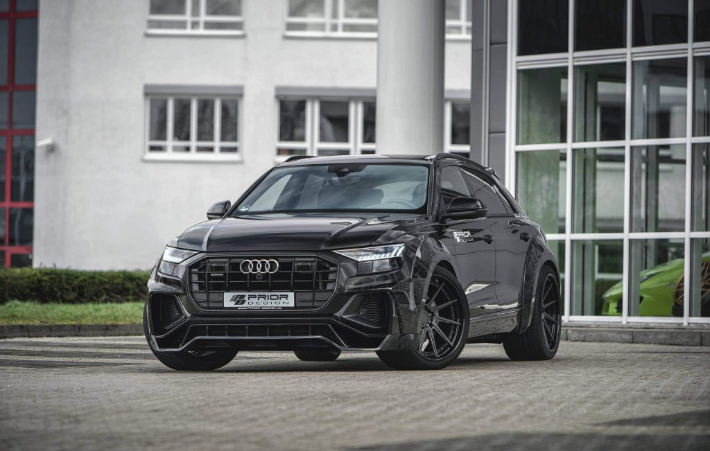 XL laajarunkosarja Audi Q8:lle J215