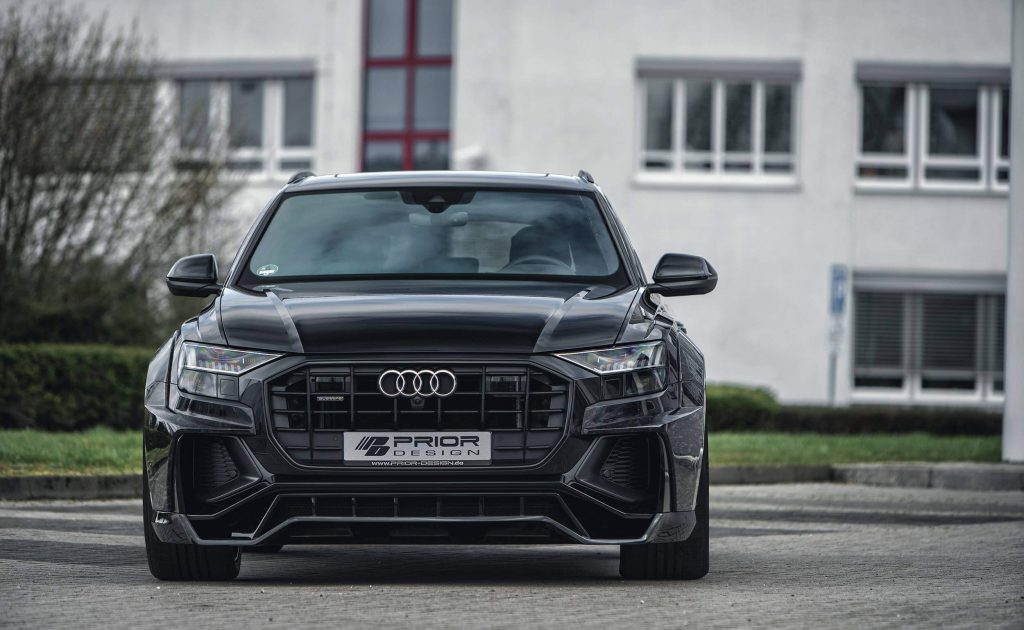 XL laajarunkosarja Audi Q8:lle J215