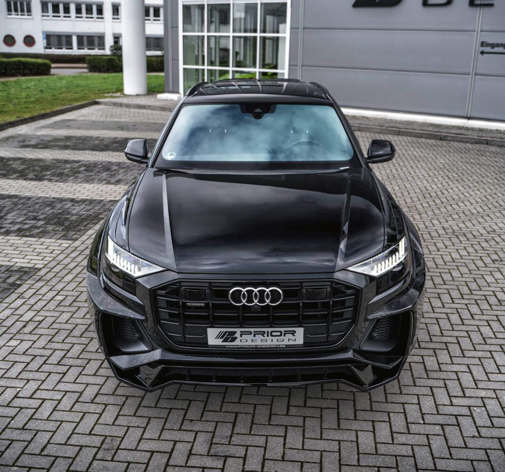 XL laajarunkosarja Audi Q8:lle J215