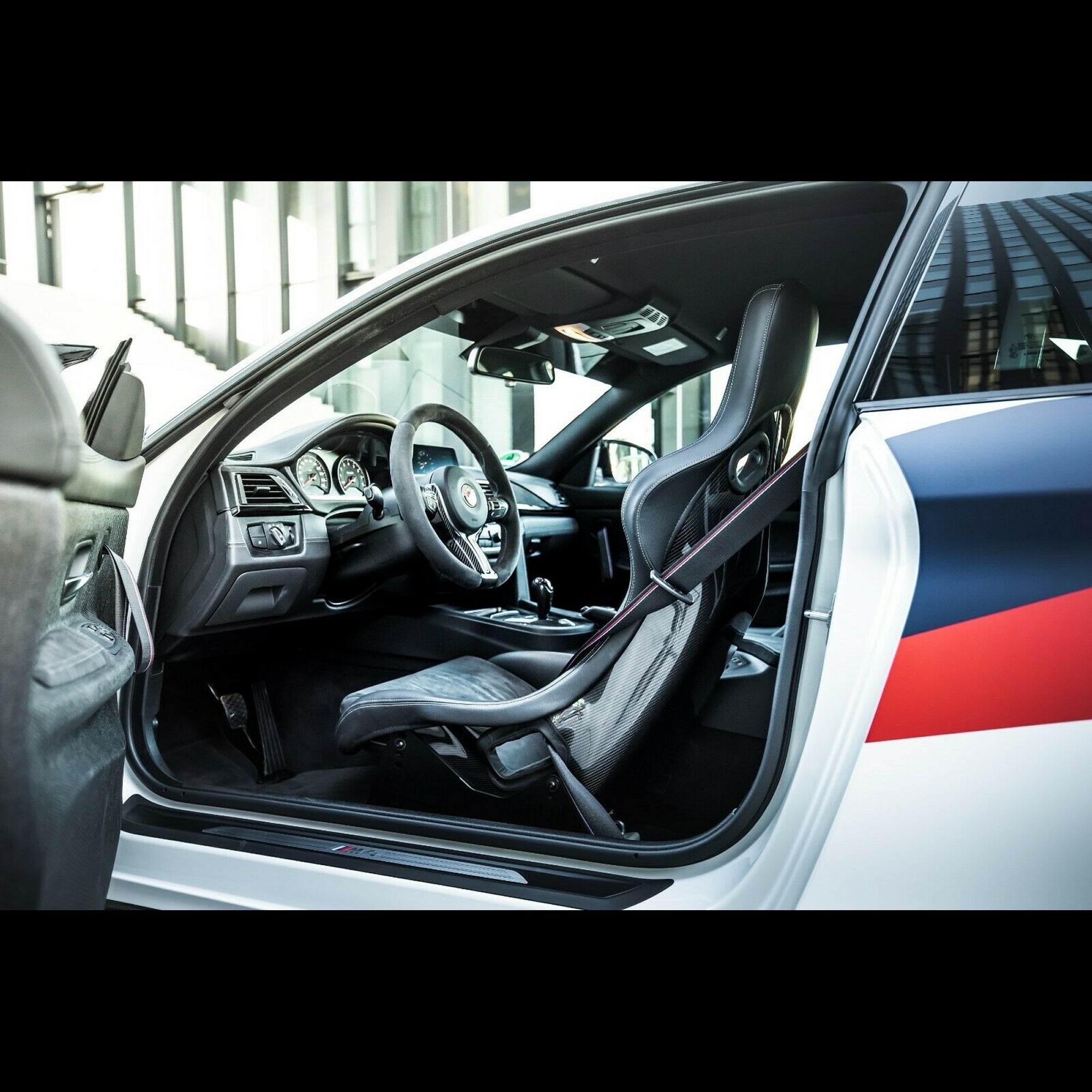 BMW MANHART MH4 GTR Limited No. 01/01 208 250,00 € (brutto) J8, Tiedustele powercarfinland@gmail.com