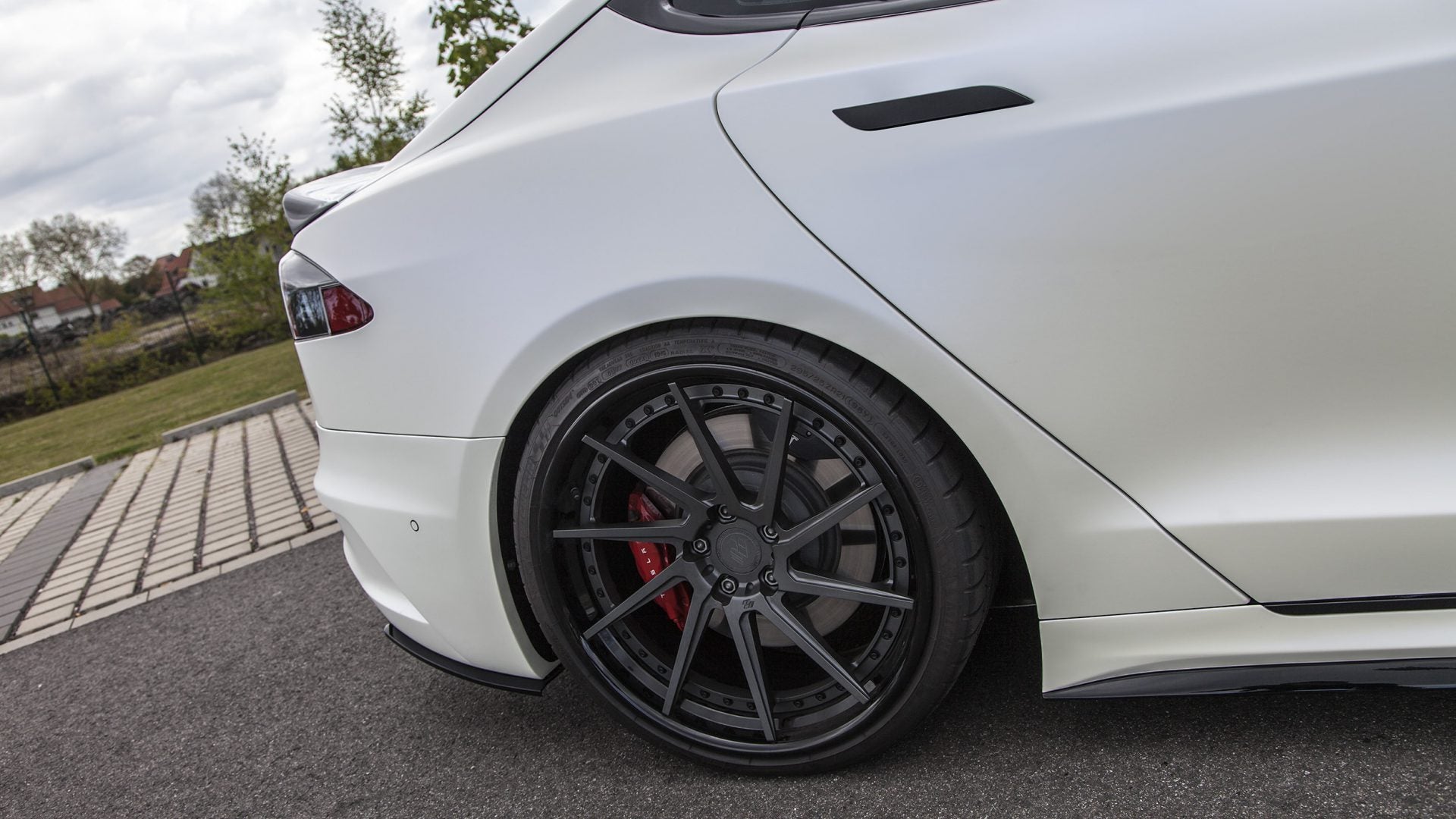 Aerodynamik-Kit für Tesla Model S 5.1, powercarfinland@gmail.com