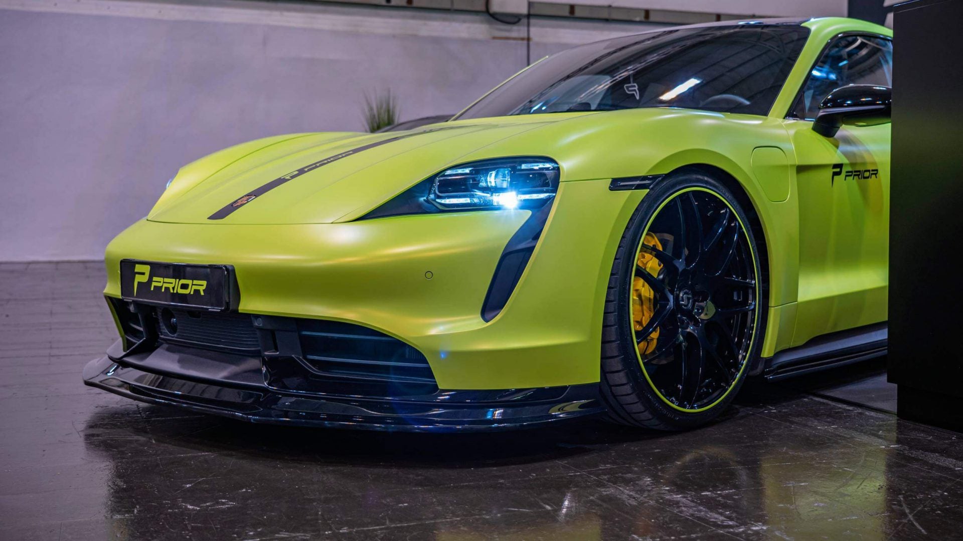 Body-Kit für Porsche Taycan J19, Tiedustele powercarfinland@gmail.com