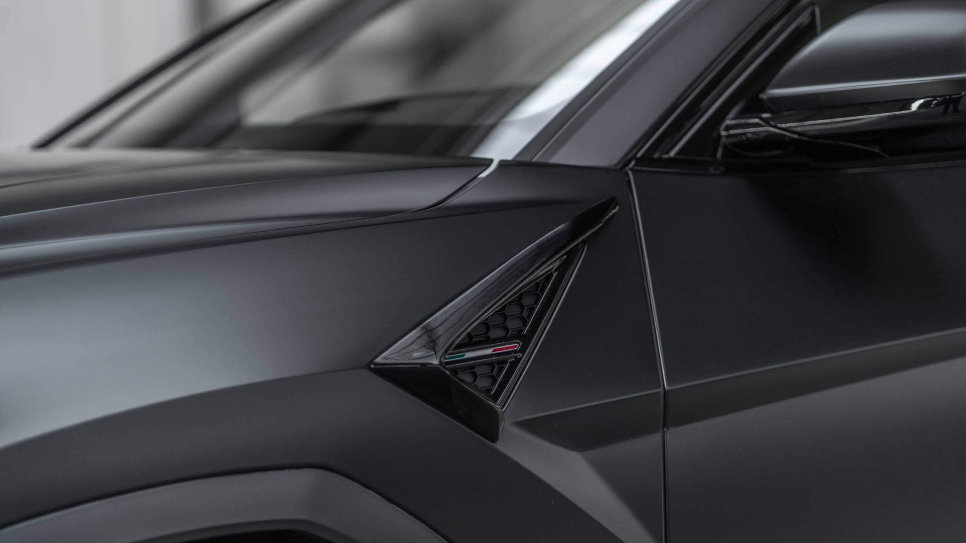 Body-Kit für Lamborghini Urus J16.1, Tiedustele powercarfinland@gmail.com