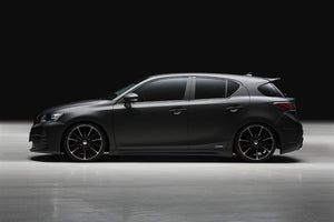 Lexus GT200h ZWA10 Sports, Tiedustele powercarfinland@gmail.com