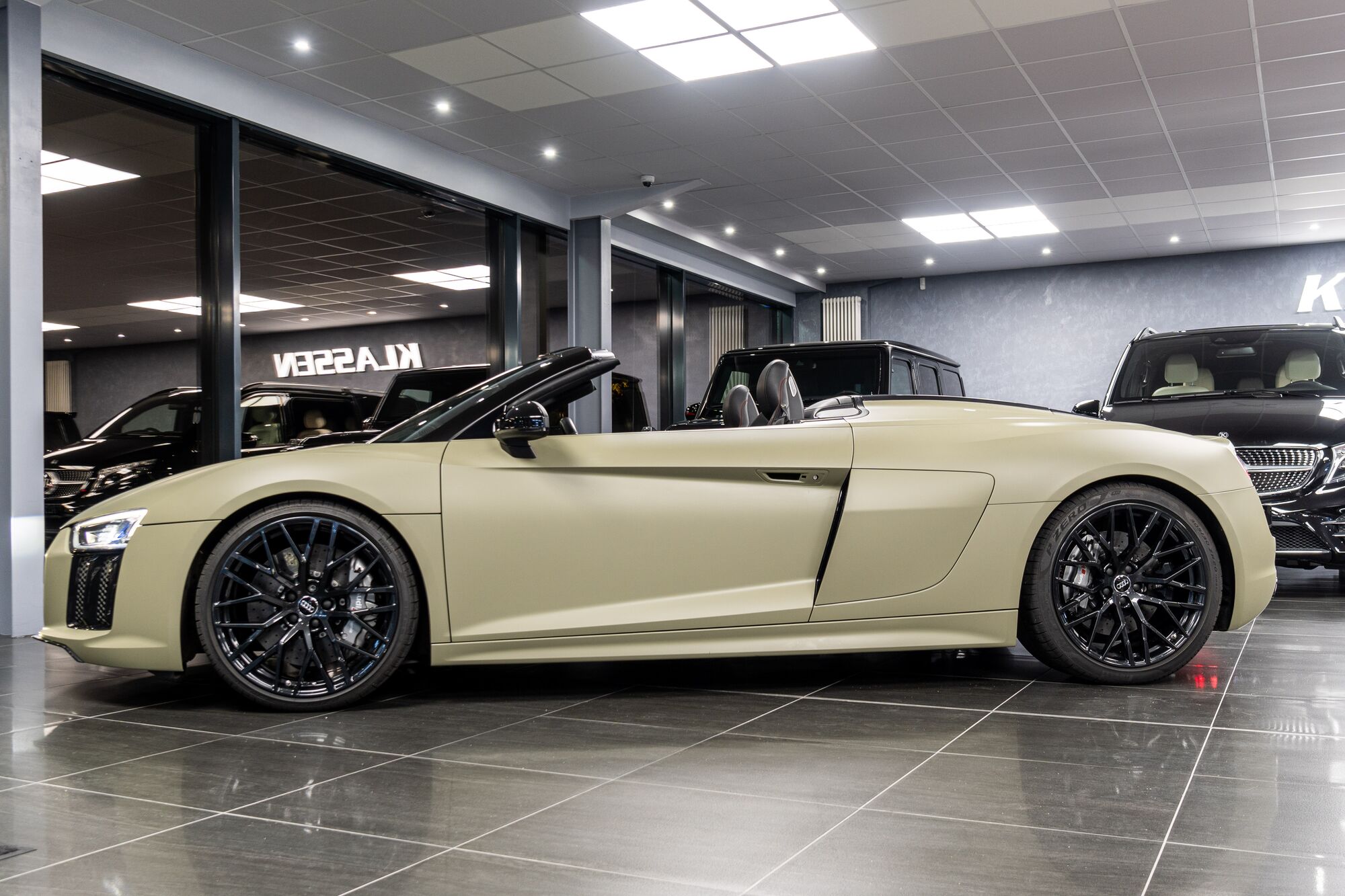 AUDI R8 SPYDER CABRIO, powercarfinland@gmail.com